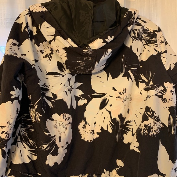 Womens cute bomber jacket - Picture 3 of 3